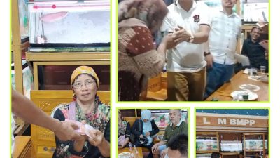 Warga Lapak Sukmajaya Antre di Rumah Abah Jen: Uang Kerohiman Dibagikan Tanpa Paksaan
