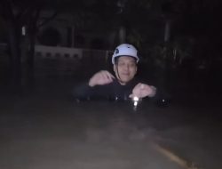 Rizki Khairul Ichwan Unggah Kondisi Banjir di Rumahnya: “Jam 3 Pagi Air Sudah Seleher”