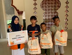 Rumah Zakat Cilegon Salurkan 100 Bingkisan Yatim Dhuafa, Tebar Kepedulian di Tengah Kesenjangan Sosial