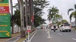 Jalan Depan RS Hermina Cilegon Menyempit, Warga Geram: “Kurang Ajar, Jalan Umum Kok Ditutup?”