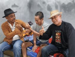 Sang Pendekar Zaman Pak Wali Sepuh, 3 Tahun Terbaring: Kawan Seperjuangan Datang, Air Mata Menetes